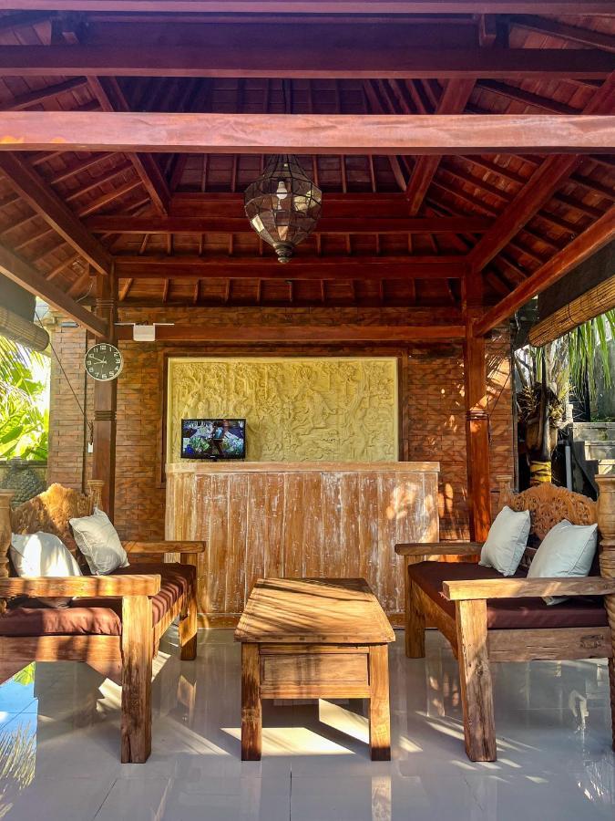 The Banana'S Kumbe Villa Tampaksiring Exterior photo